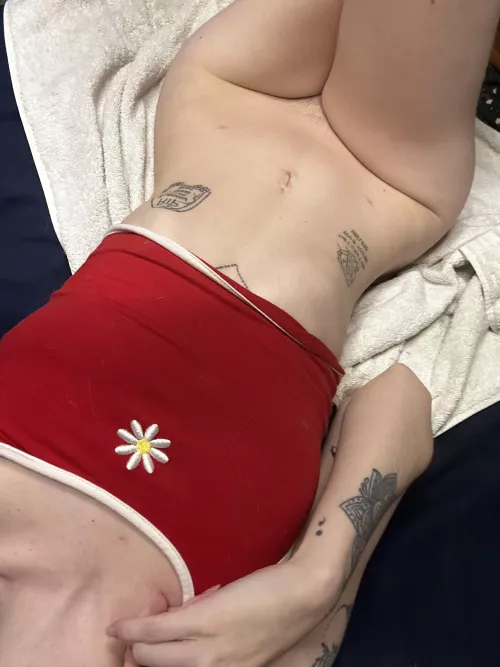 Hips don’t lie💋 by Princess_sunny57