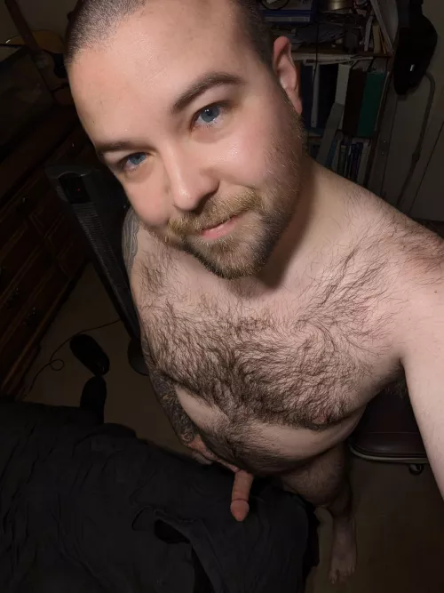 How well do thighs work as earmuffs? Asking for a friend. by SourBrapple