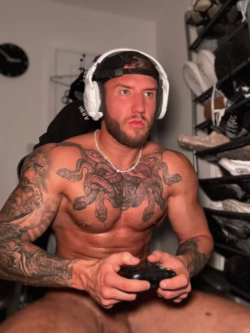 I concentrate well on the game because the loser gets his ass fucked by onlybigj