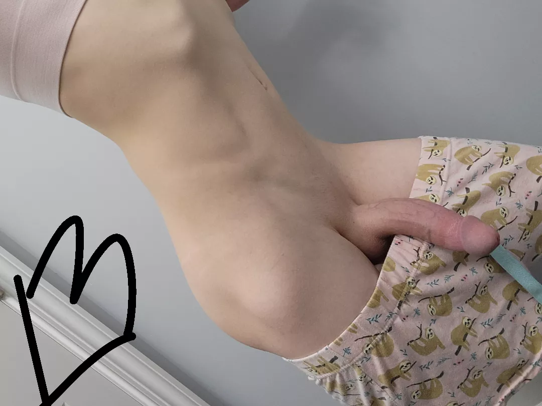 🖤 If you'd let me suck you off leave a 