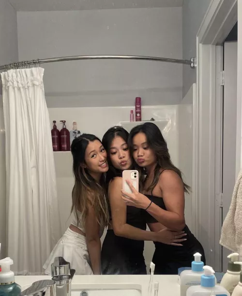 kissy face by zesty_demonsrr