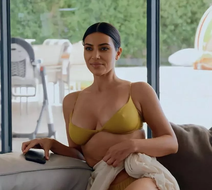 MILF Monday posted by Select_Response_1480