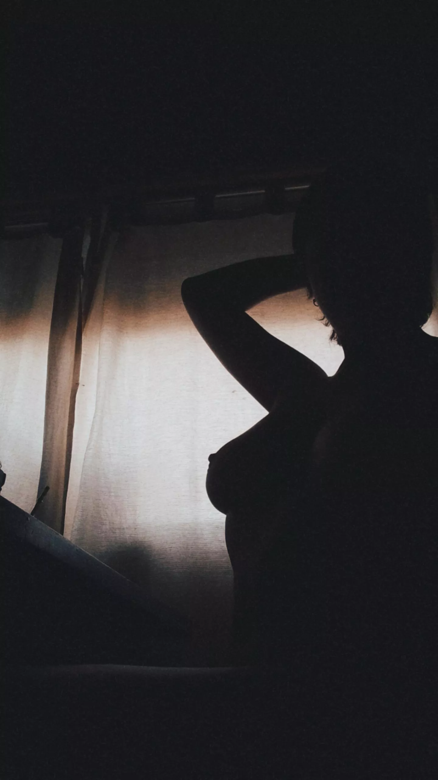 My short hair in backlight, comment something cute if you think it's cute posted by fedraismyname