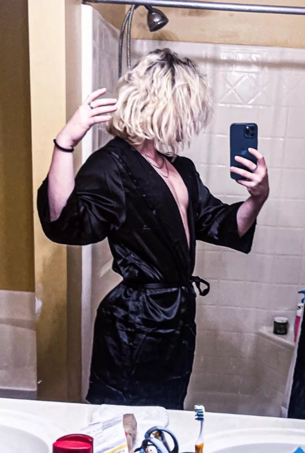 old pic and I'll prolly delete ┐(￣～￣)┌ posted by y0xrut