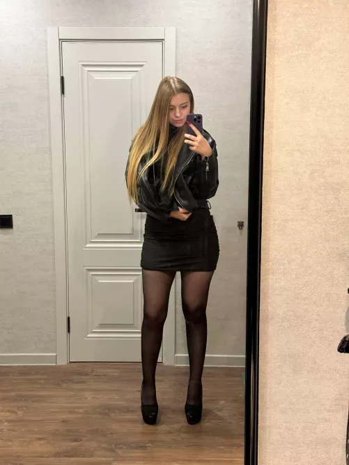 perfect for a first date, isn't it? by HeavyVegetate