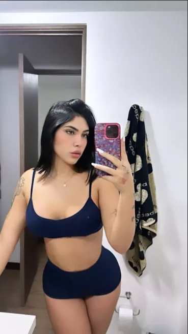 Pretty and playful posted by triuneSixties60