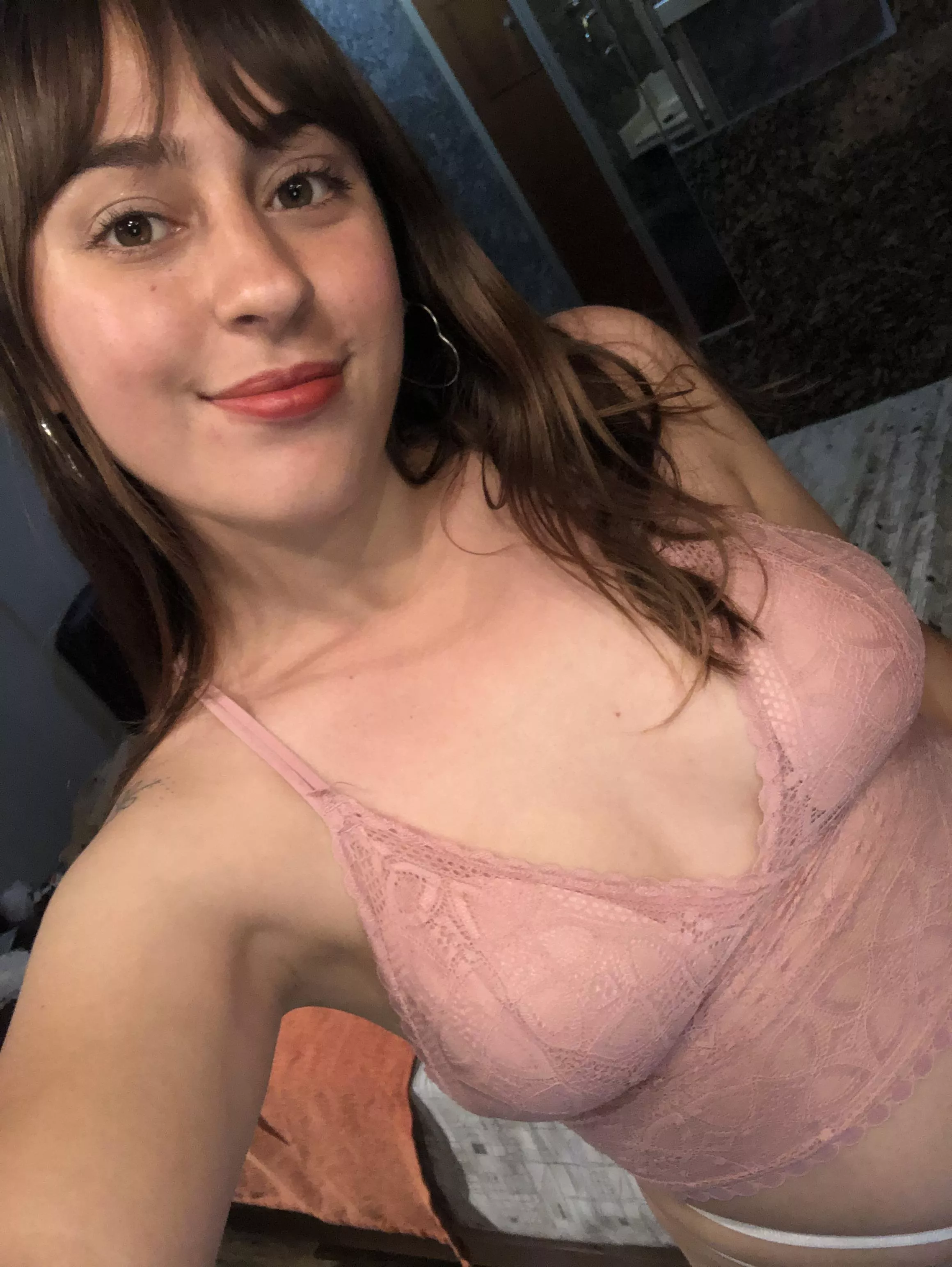 Tell me how much you want my neckline posted by Joana_fox