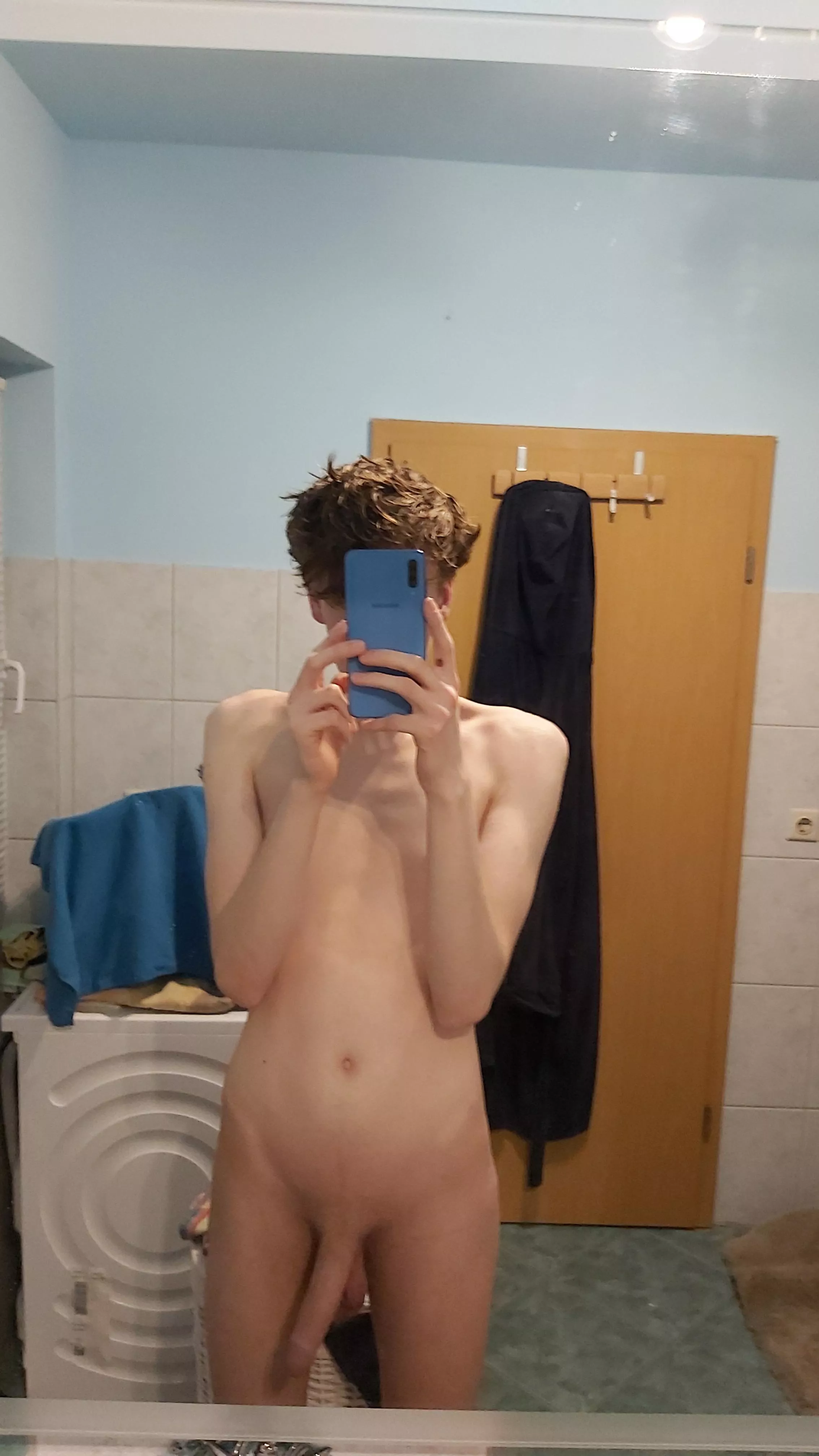 the average bottom dick size posted by FlamingoBesamer