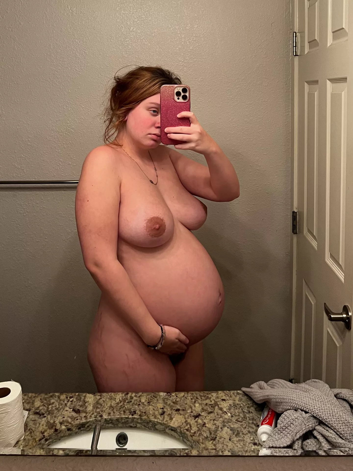 Very plump and horny posted by MuddyMovie