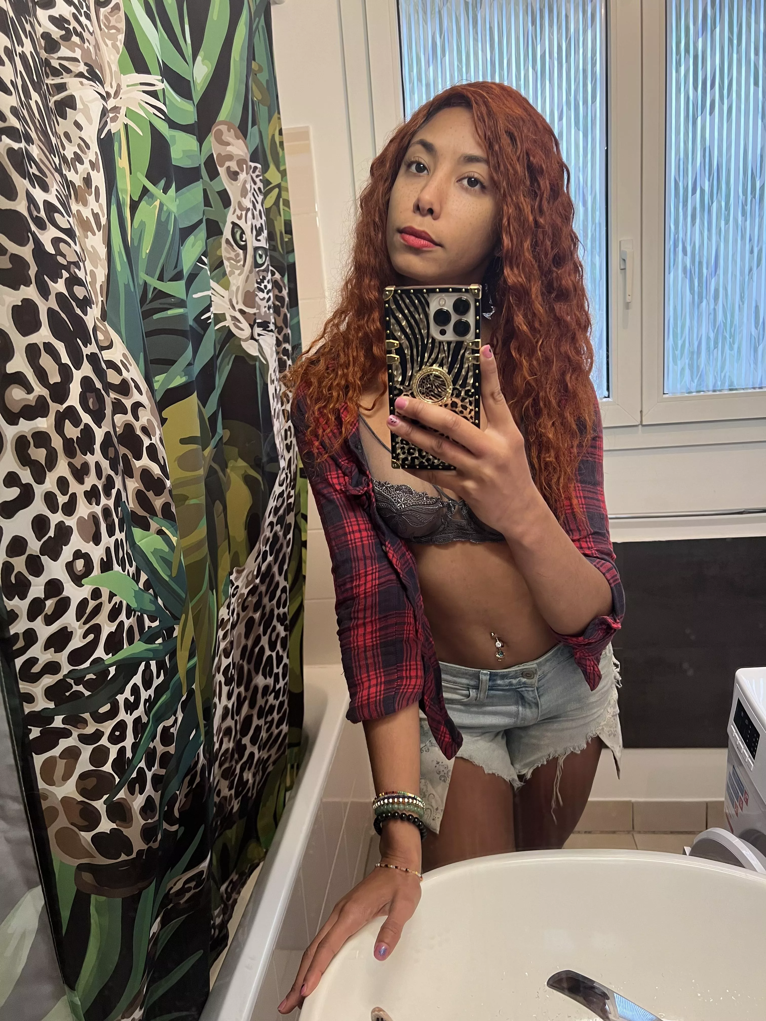 What do you think about mixed girl posted by Jade2981