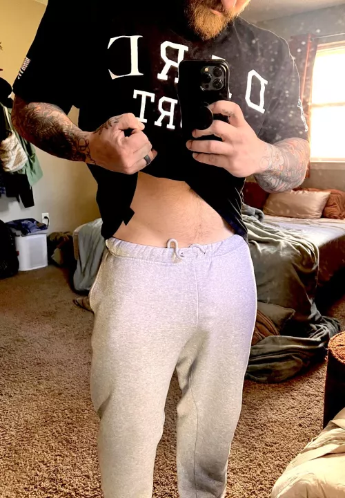 What’s considered “too distracting “ by macncheeeseee