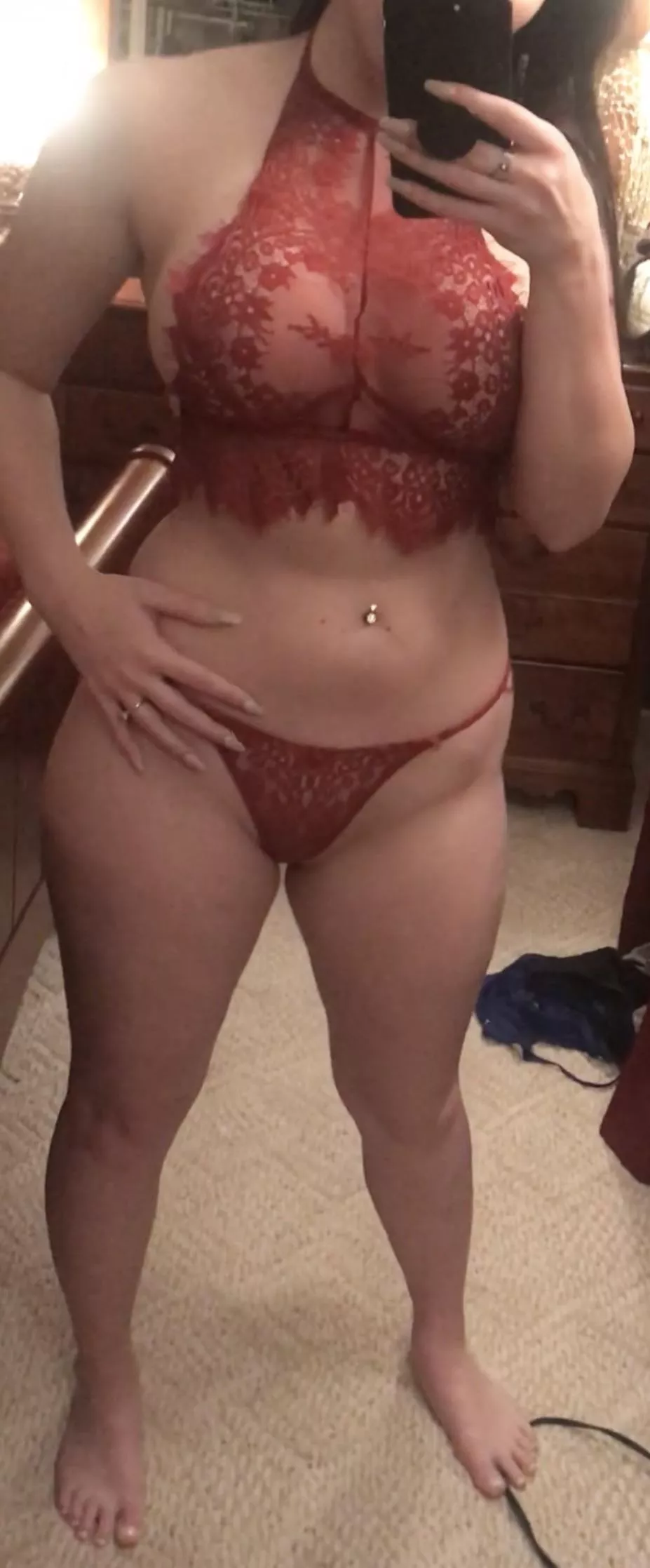 Who’s on the east coast and has enough to make me a mess? posted by thirtyandthick