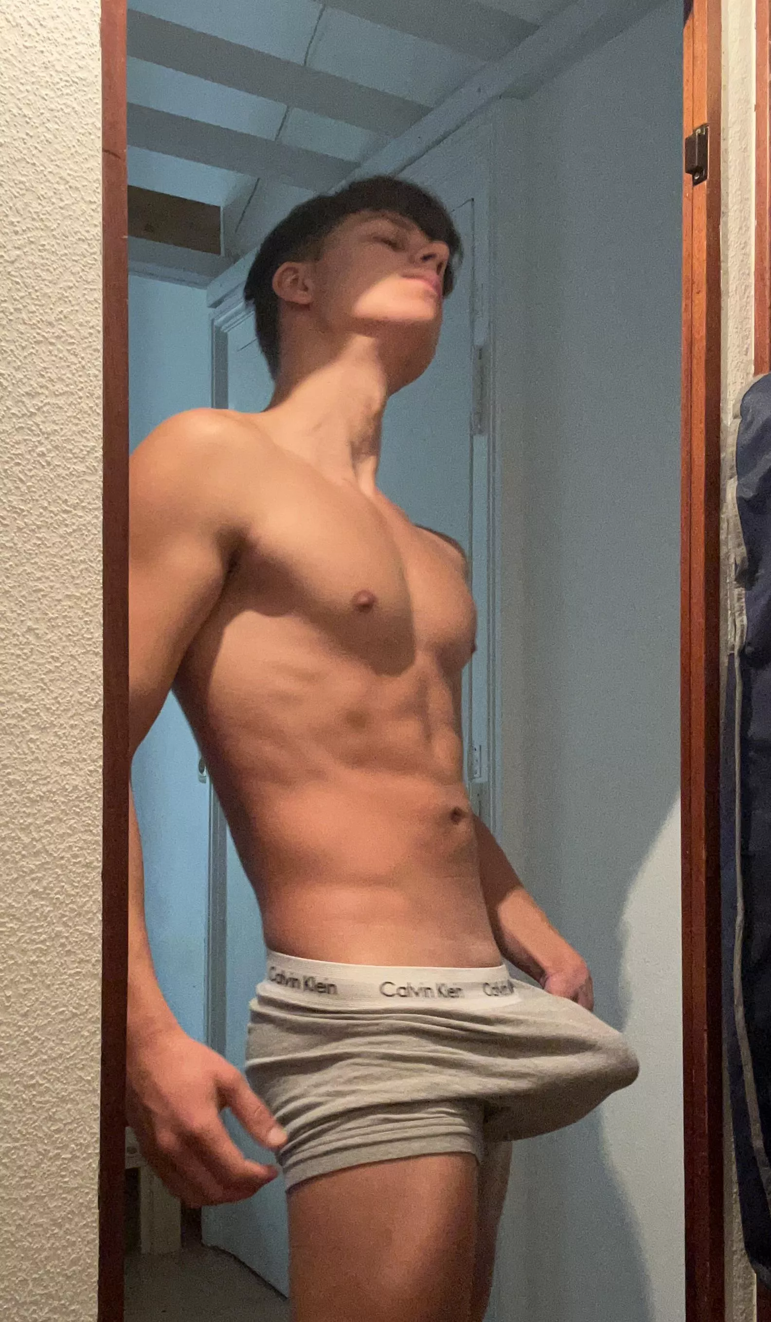 (19)Top or bottom?🤔 posted by Select_Equipment4297