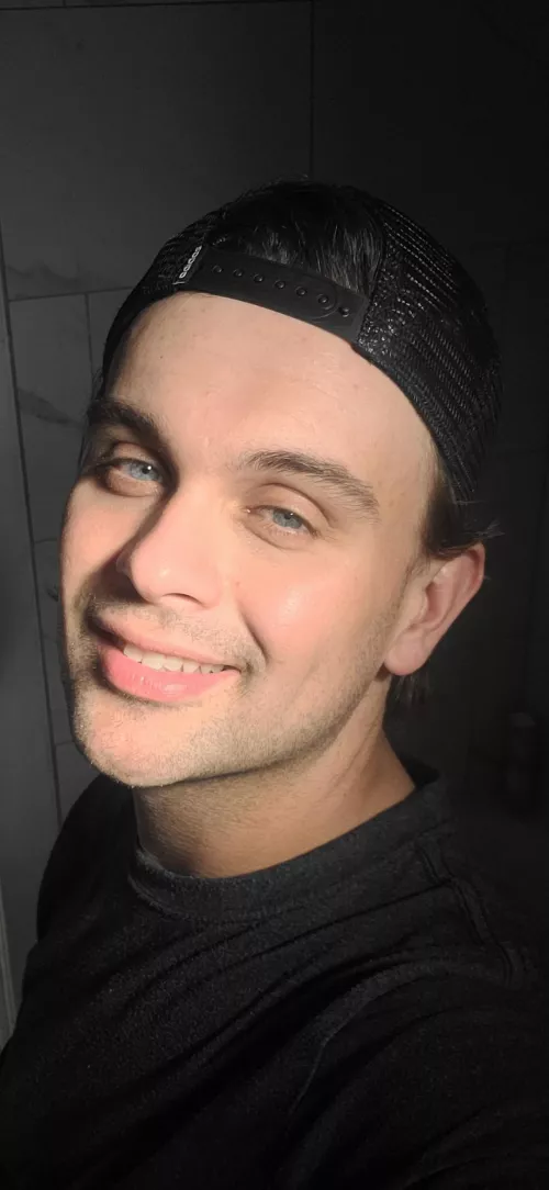 28 🇨🇦 anybody want to chat? by No-Zookeepergame4688