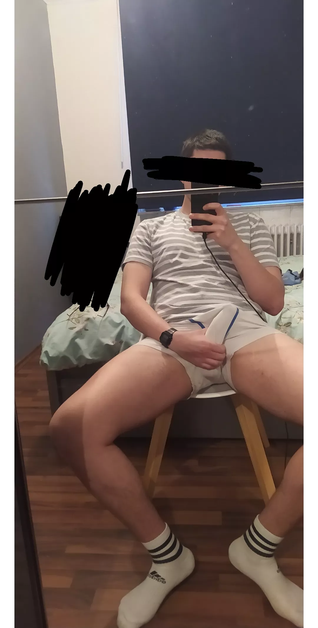 [32] looking for long term jerk off buddies >24 . Face +++ manly+++ sn: max_madmax2025 posted by Gur-Intrepid