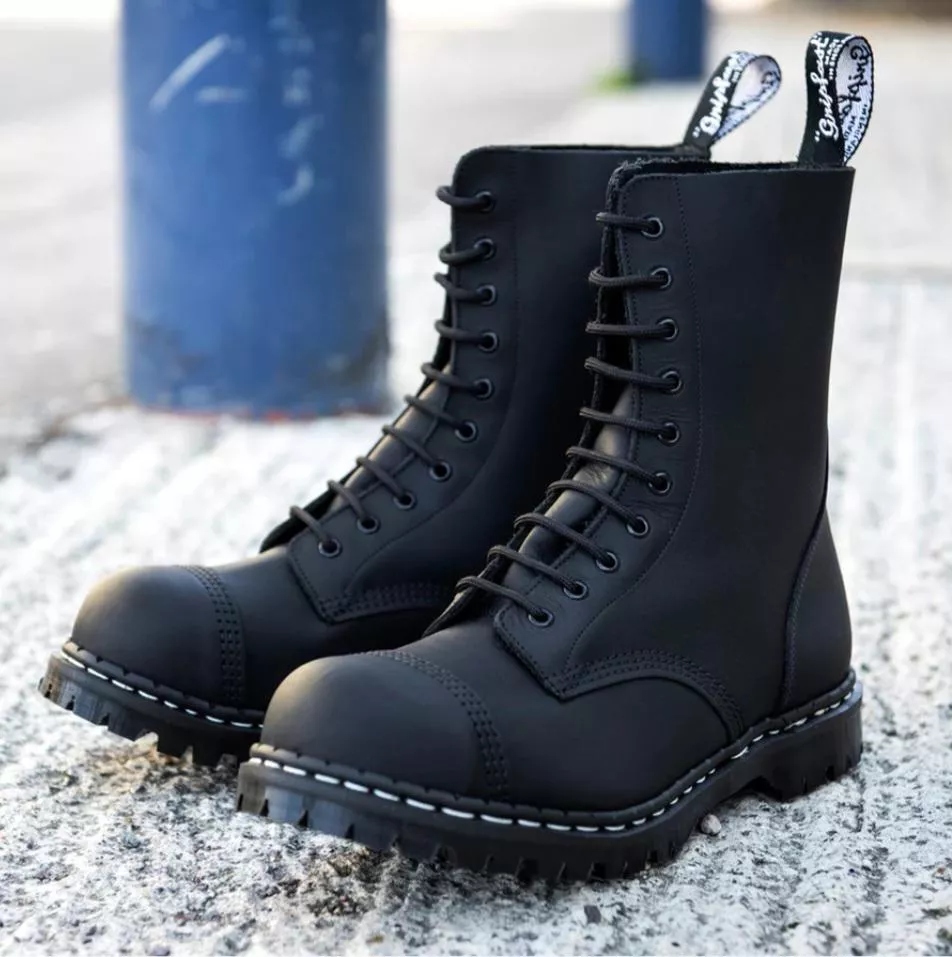 Are there any better quality boots that have similar style like these gripfast? posted by Basic_Sand_3571