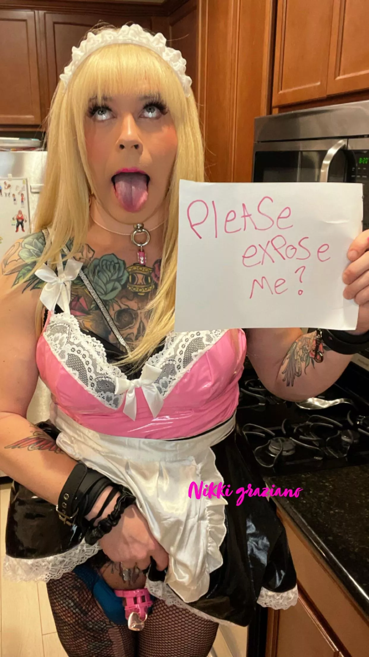 Brain washed sissy 🤤 posted by nikkigraziano13