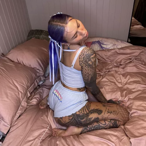 could use a lil help untangling me :3 by TrickVivid