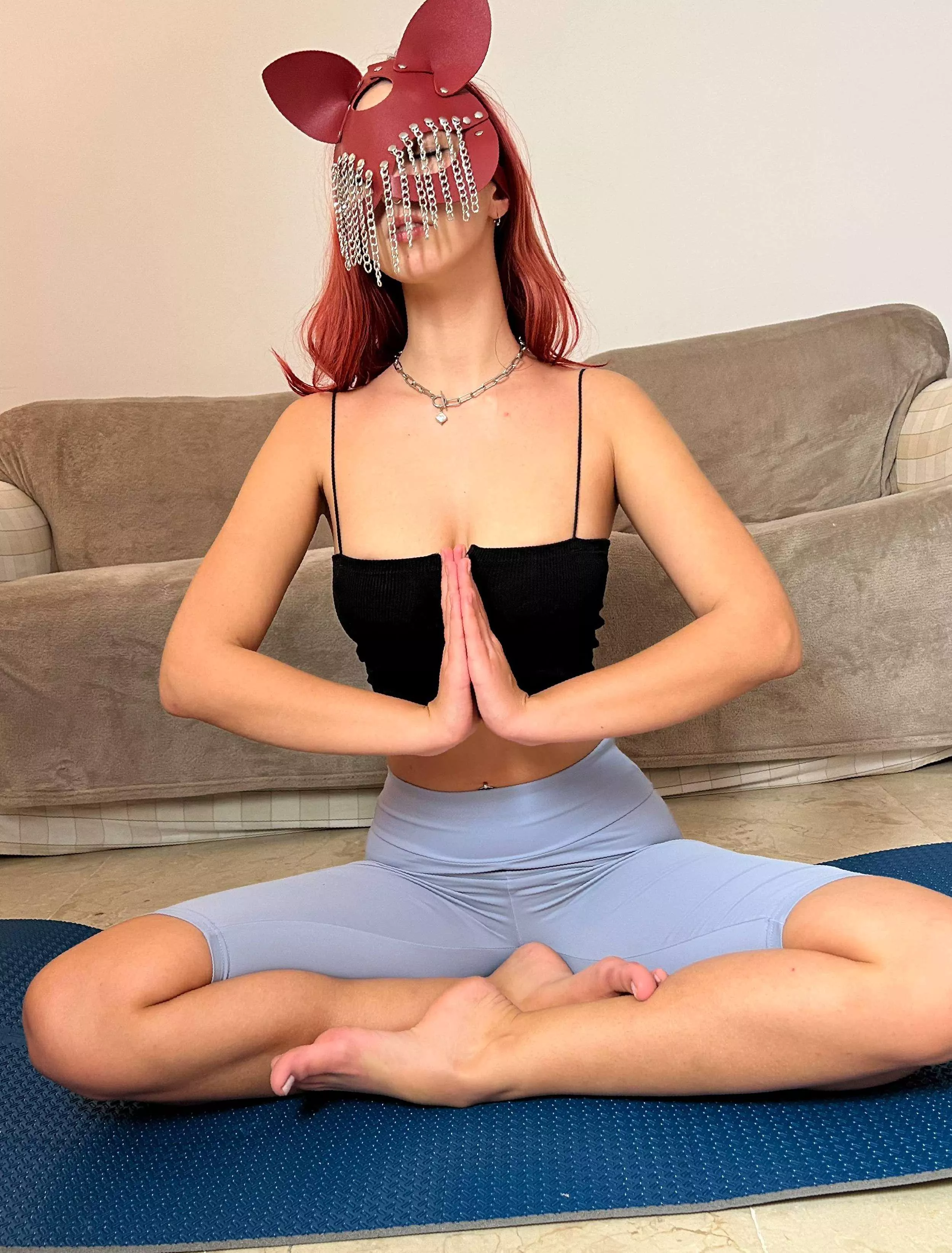 Do you like blue leggings posted by FinelyTrail