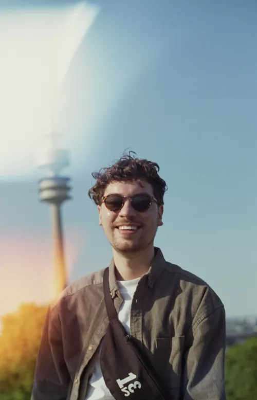 Do you recognize where this pic was taken? by PasAmoureux