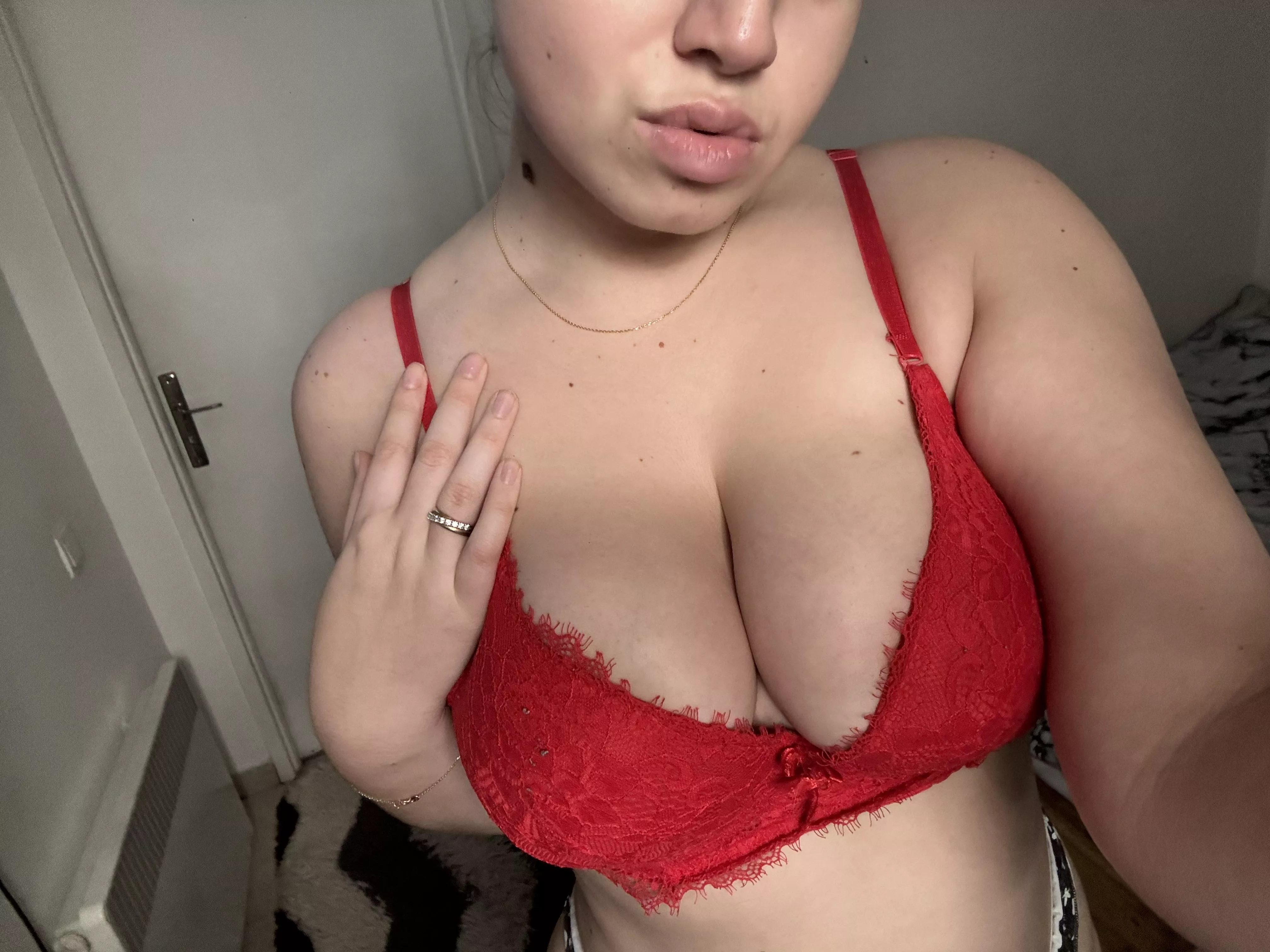 Do you want to give me a hand? ;) posted by ardnateen