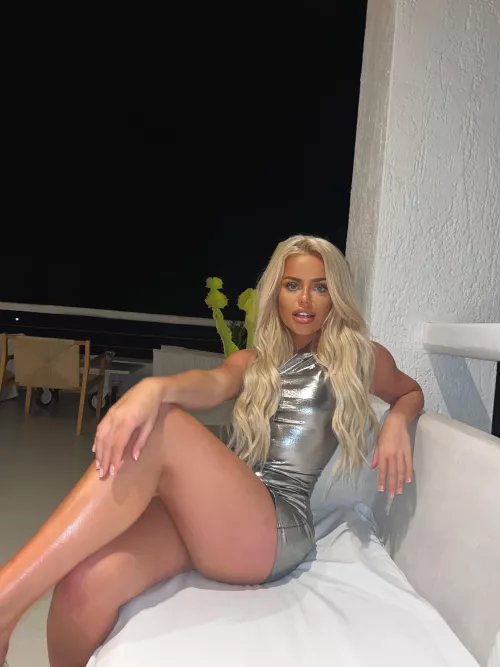 First post here. Hope you like my dress! <3 by deepinsunshine