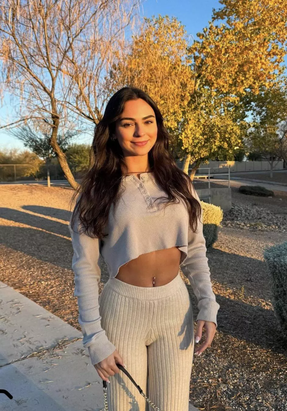 Friends sis Ella posted by jacktharipper69