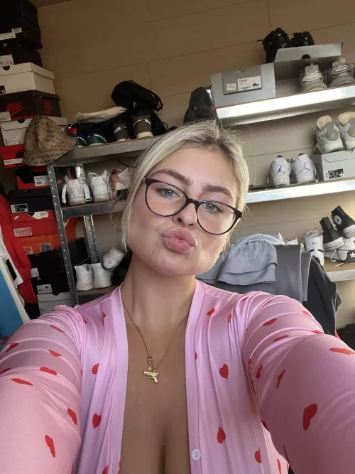 Good morning by Earline_Clayton