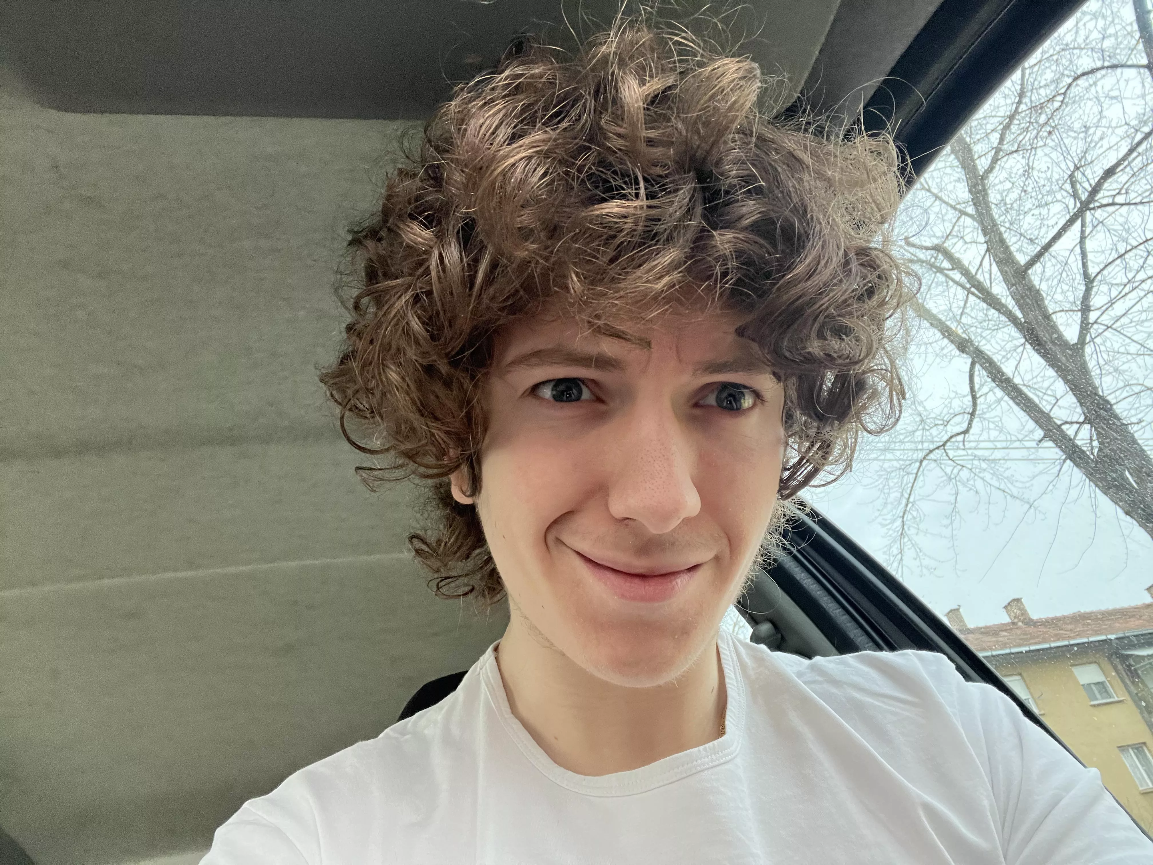 Hello community full of people capable of growing a beard, i am not one of you! 🥹😁 posted by LlamaChariot