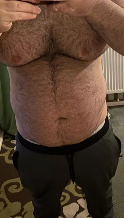 Hi fellow bears by Global-Biscotti1