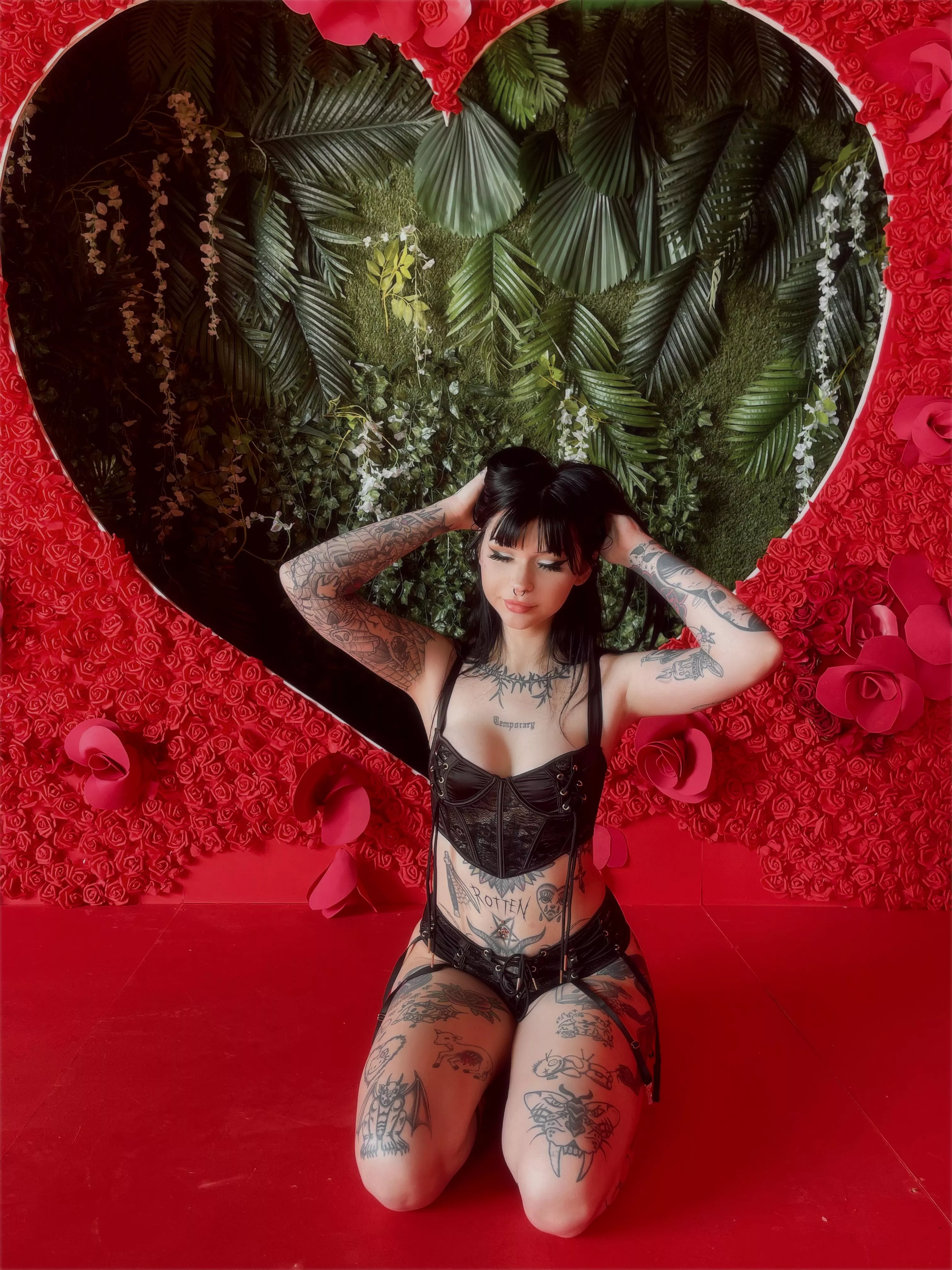 i can feed you my chocolate and give you flowers for valentines posted by rott3nlove