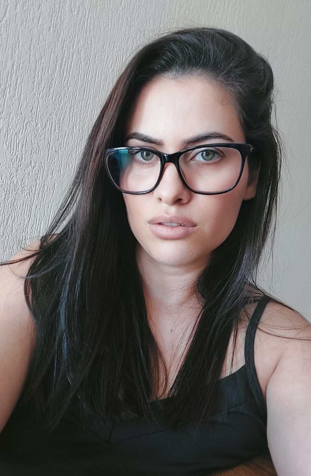 I feel like an intellectual when I'm wearing glasses... [f] posted by Clean-Program157