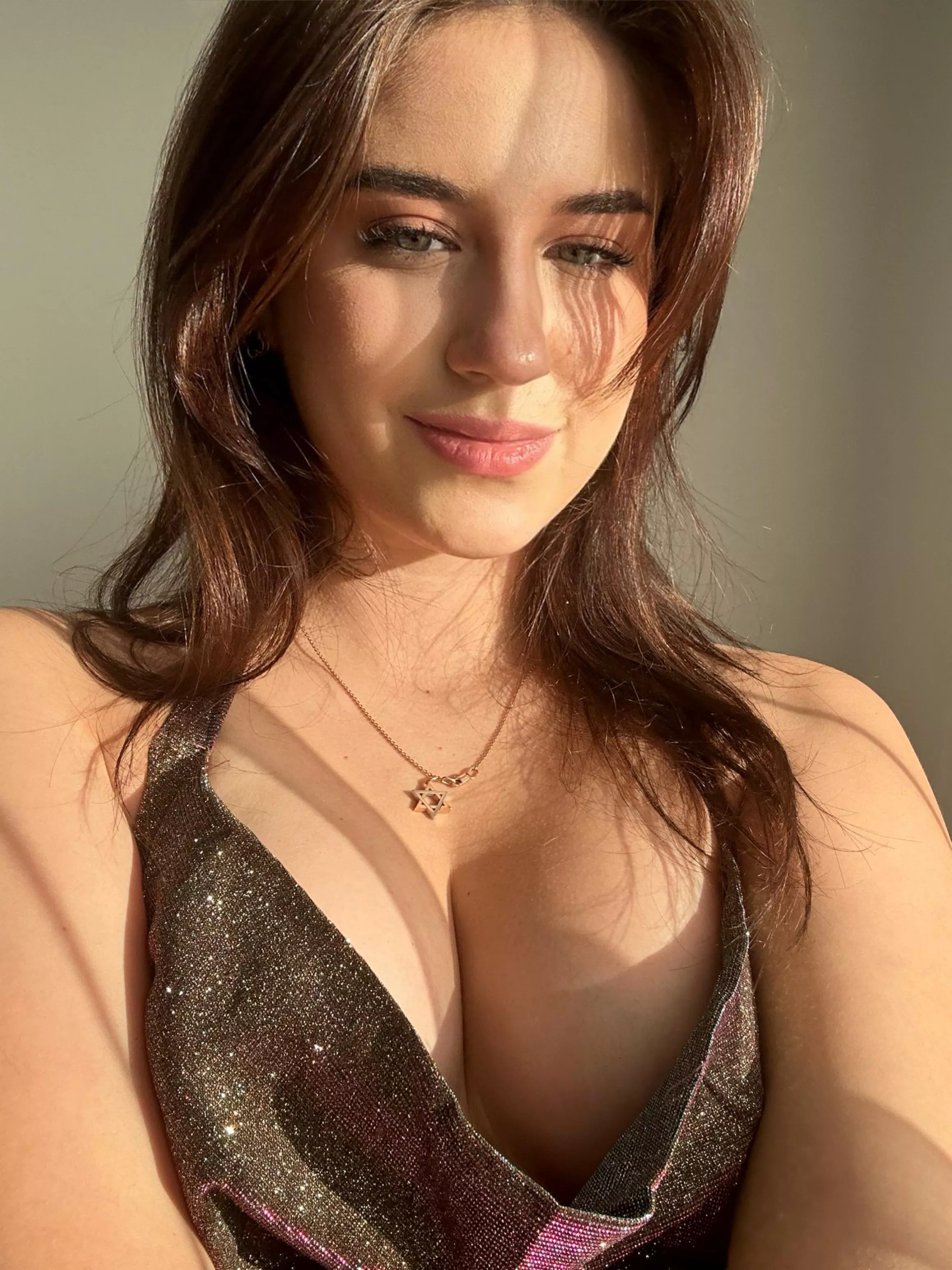 I love warm weather to go bra-less and show off my nipples posted by Vikiyoga