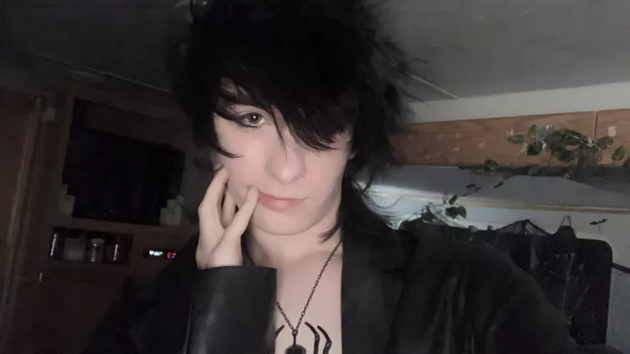 I wooonder who else wakes up early 💕 by AnOldHag_