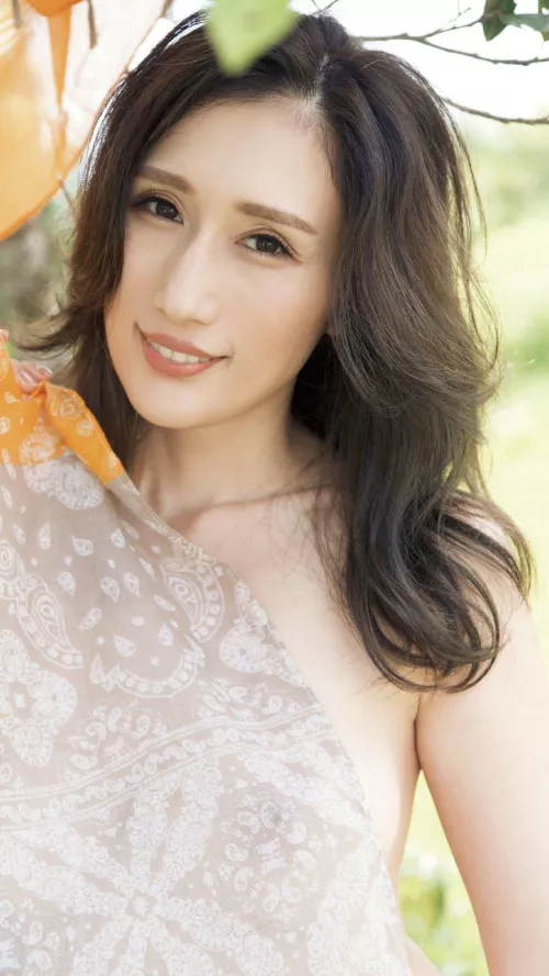 Julia Outside by aqDR7C67_1