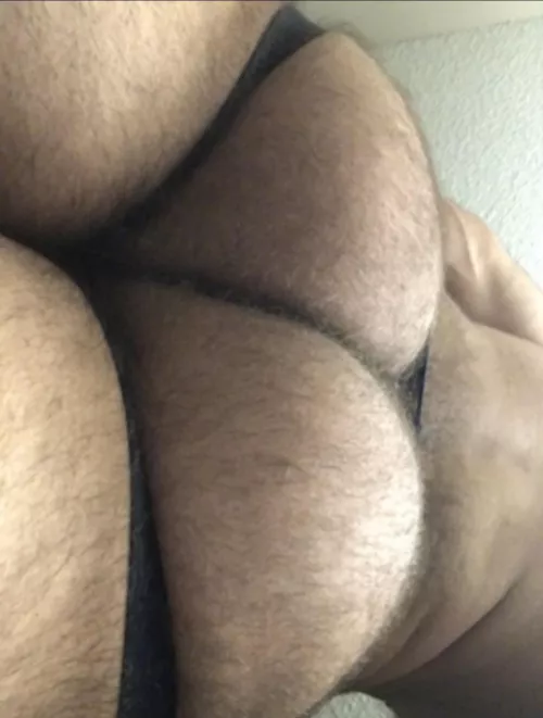 Makes my ass so bubbly 😈 by TristanMoreau