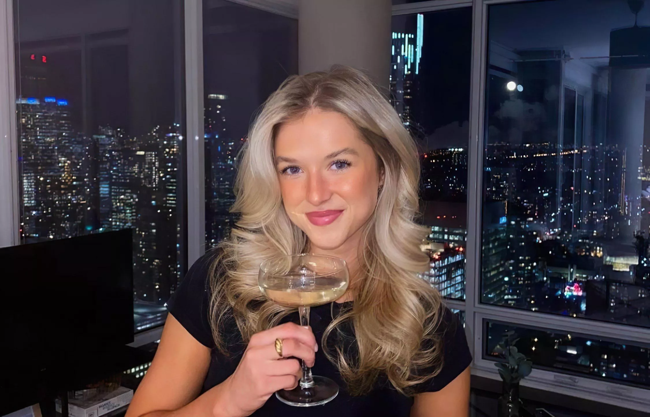 Mia Bowman posted by cashmere1977-2