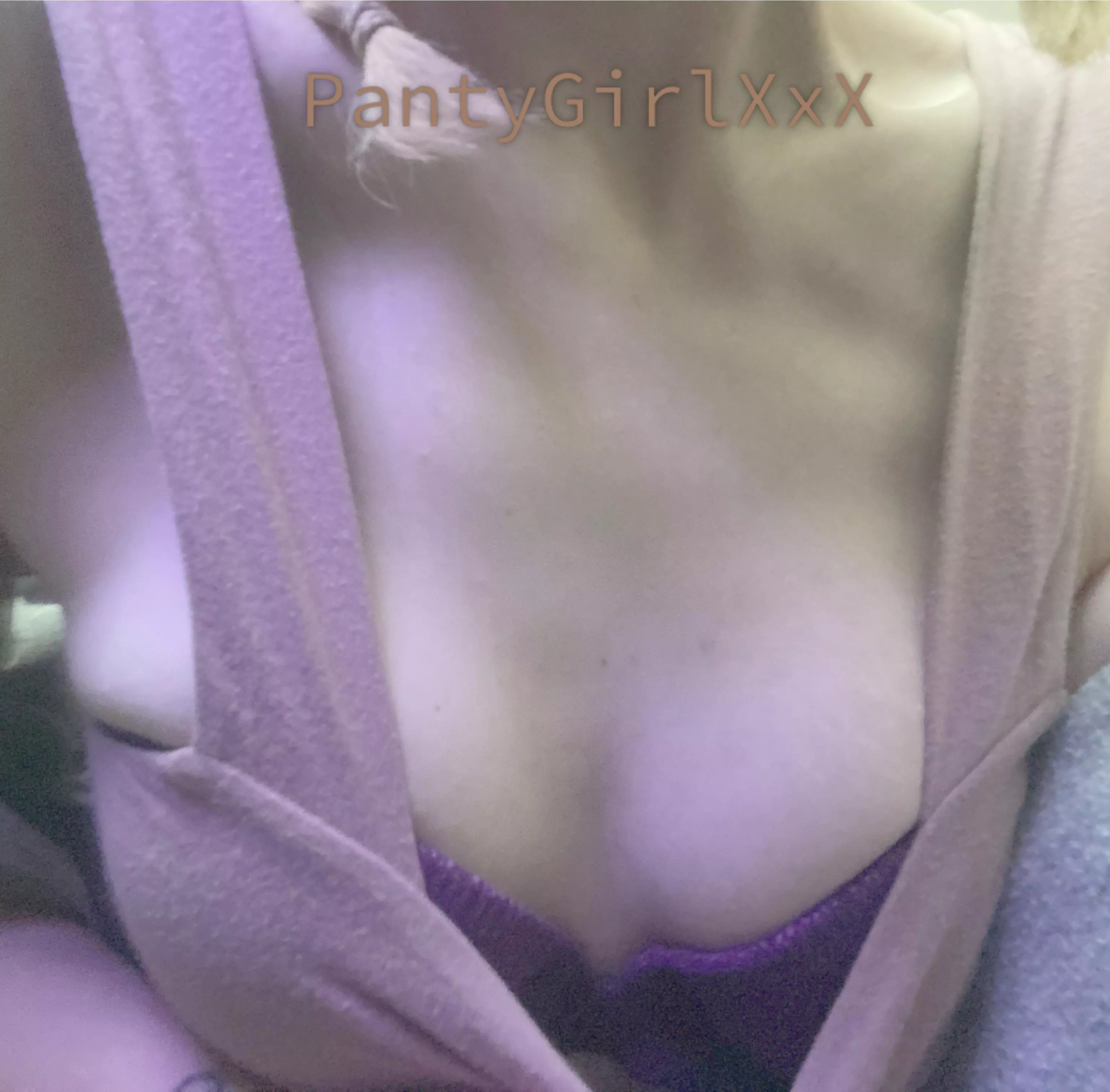 Morning :) —>slim fit blonde/catering to many fetishes and vanilla—Available now! Sexting, cam, dick rate, pics, vids Premade and custom, special requests! [vid] [sext] [rate] [cam] [gfe] [pic] send me a msg! posted by PantyGirlXxX