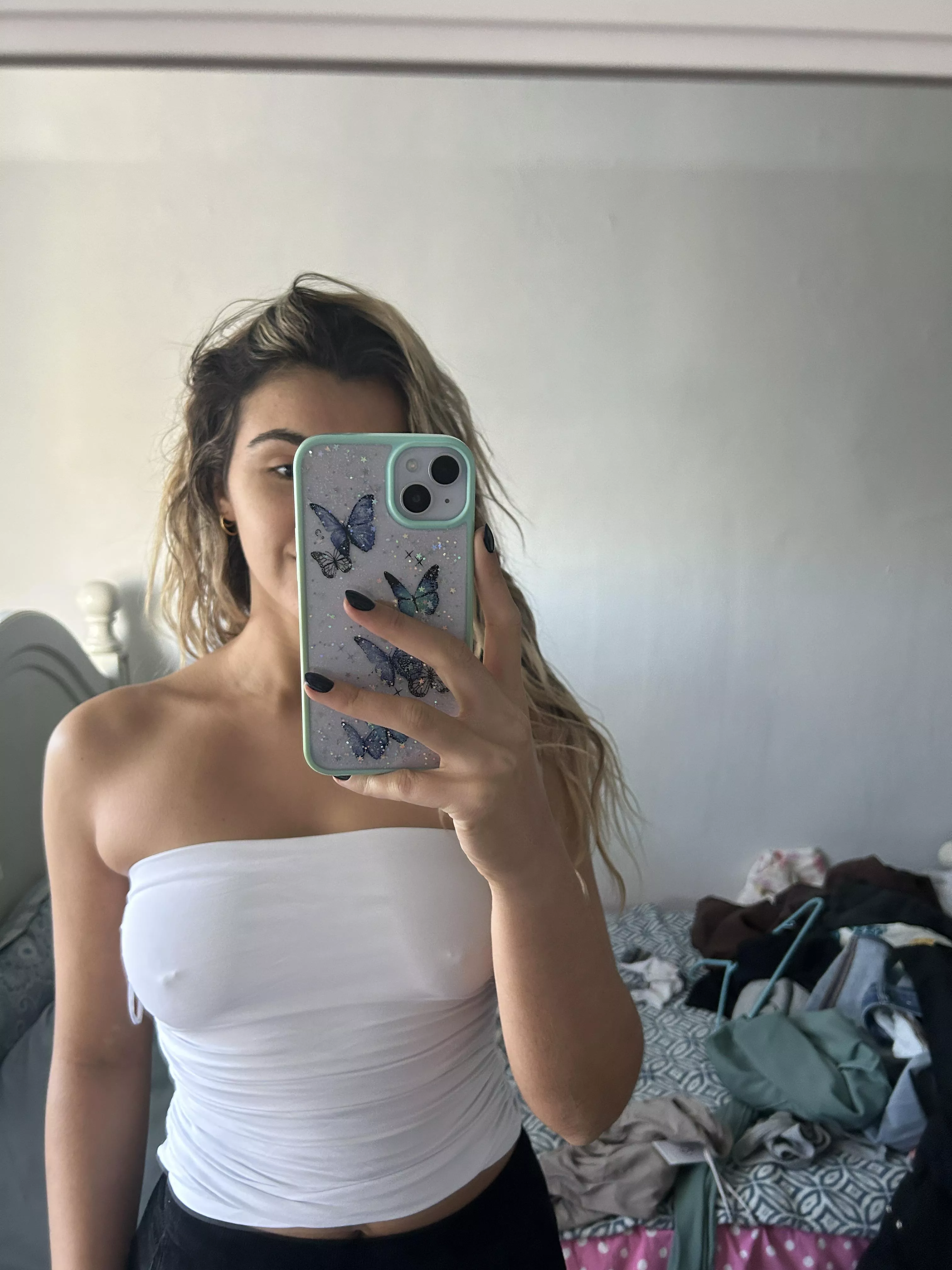 No need for a bra with this top posted by ripemangobaby