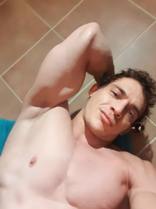 Not hairy at all, but my pits smell sweet AF...like a wiff? by Fila4000