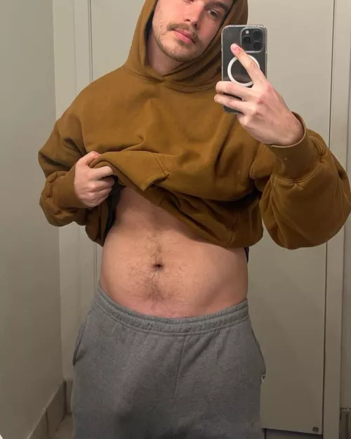 ok who’s trynna cuddle? :) by blubadger26