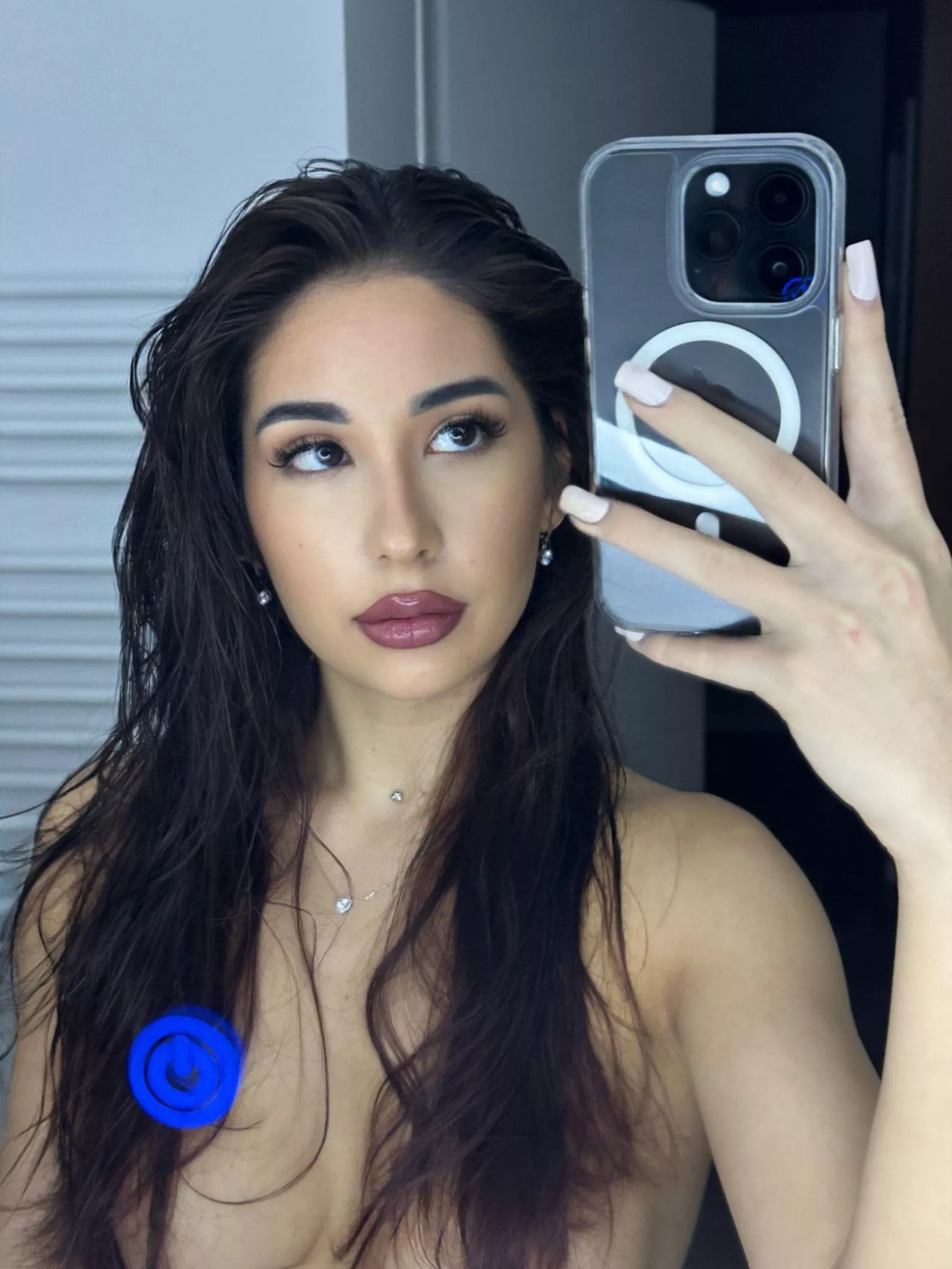 Selfie in my bathroom posted by CataleyaJordan