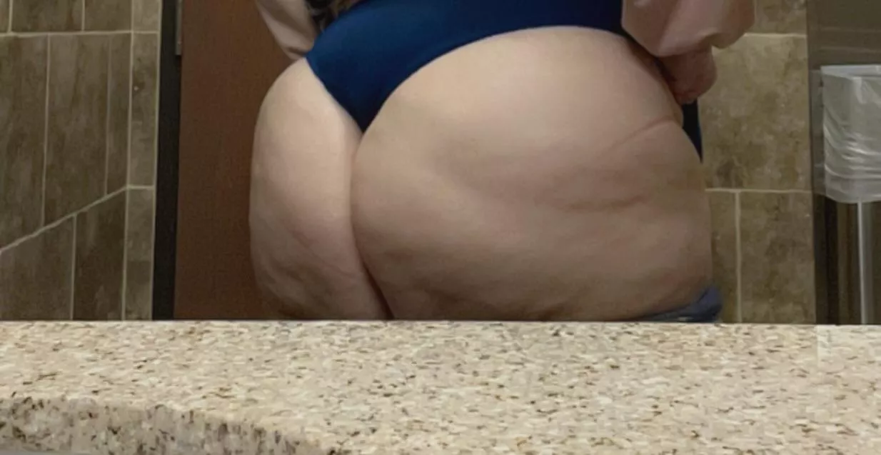 Should stop being a slut at work posted by ultracatlady9000