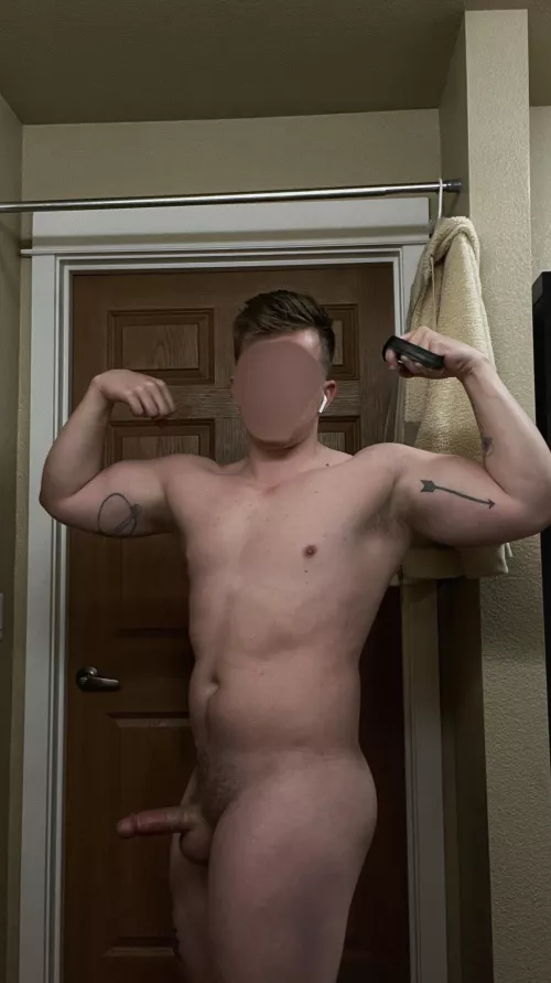 The gyms been paying off by Twunktreats