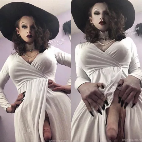 They call her Lady D for a reason 😉😈🖤 by L8TEX