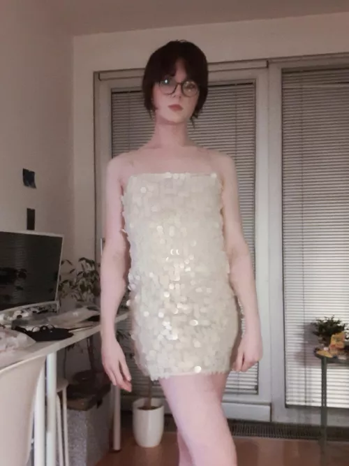 This dress 🤍 by jaksemate