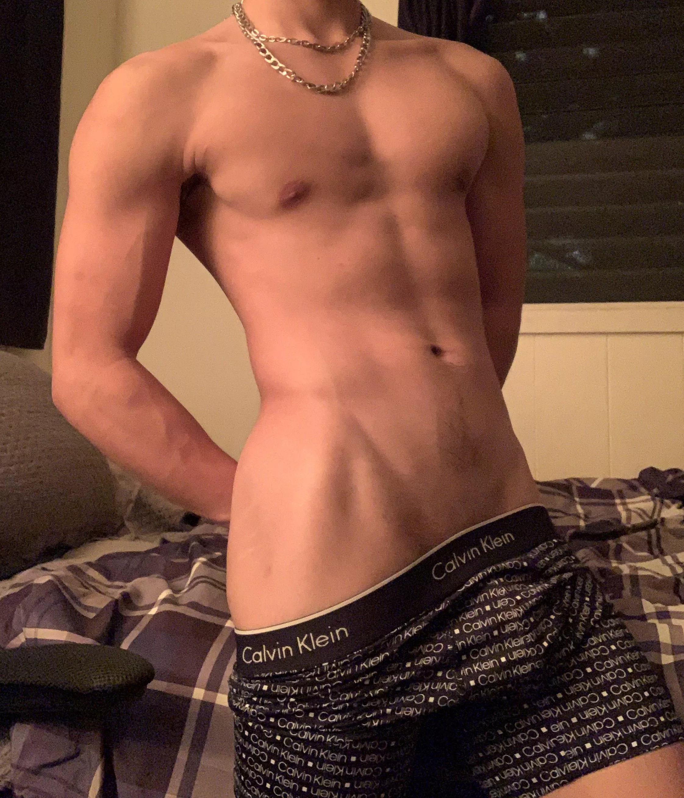 Twink tummy! ;3 posted by KinkyTwinky111