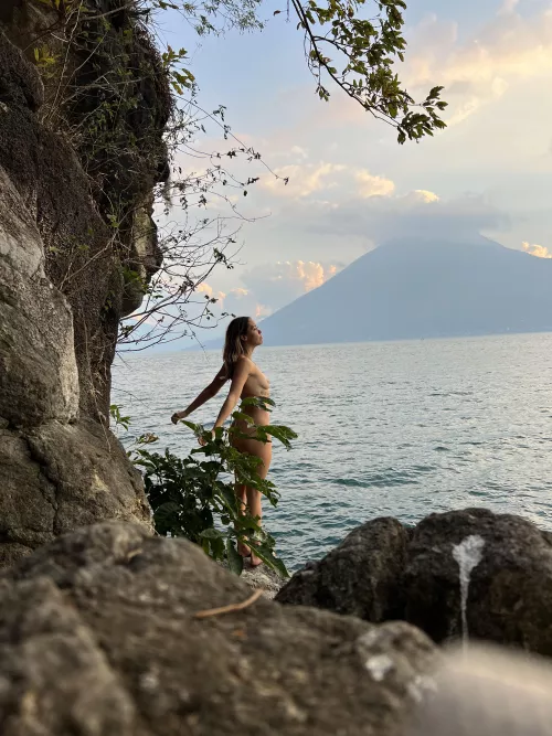 Unapologetically naked, in front of these beautiful mountains 🏔️ by adore_annaliisa