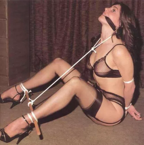 Vintage tie by tungsteneer_10