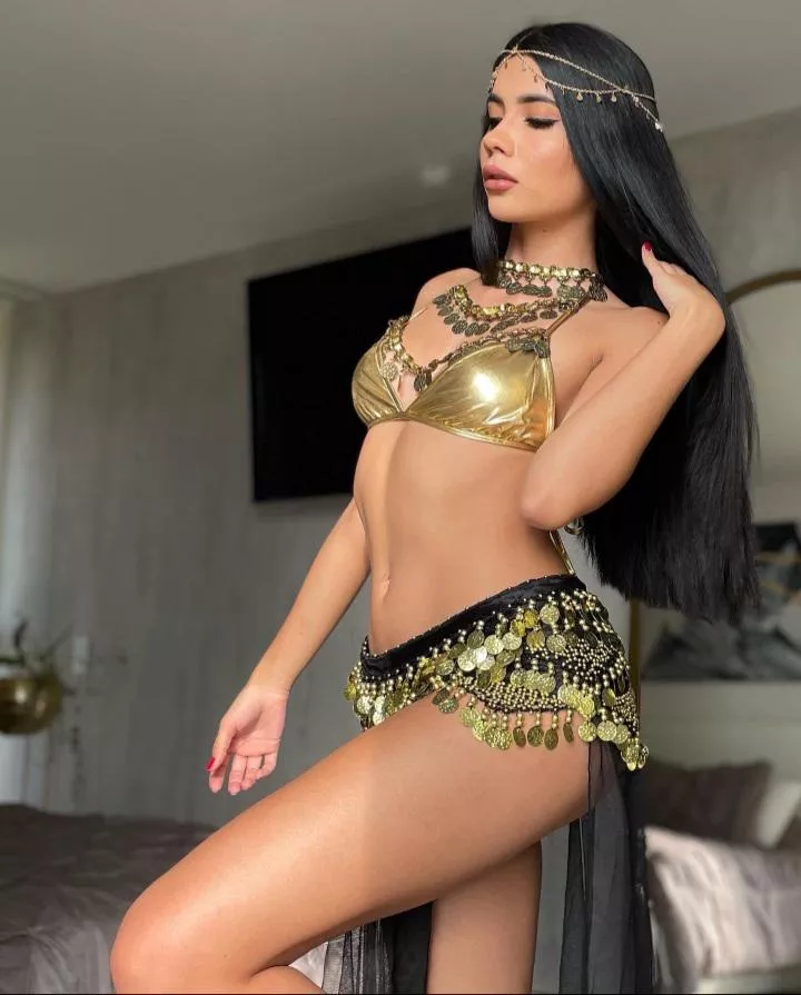 Walk like posted by Anablerd4